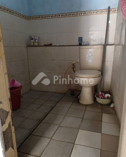 dijual rumah adem di pakunden - 6