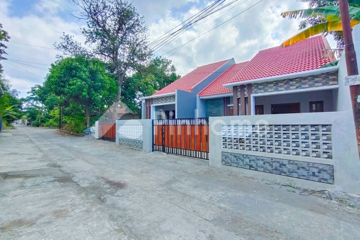 similar property dijual rumah siap huni di maguwoharjo di jl jetis - 12