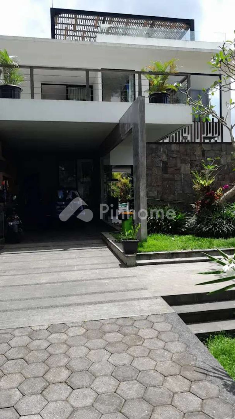 Dijual Rumah Villa Siap Pakai Dekat Sawah di Jl. Ubud - Gambar 5