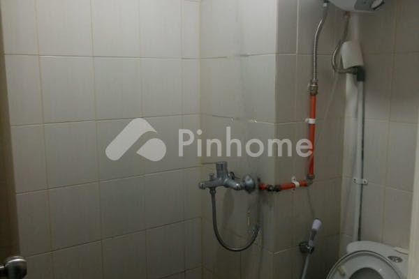 dijual apartemen full furnished lokasi strategi di apartemen ayodhya - 5