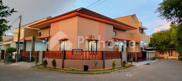 dijual rumah siap huni pojokan harga murah di perum graha tirta waru sidoarjo - 4