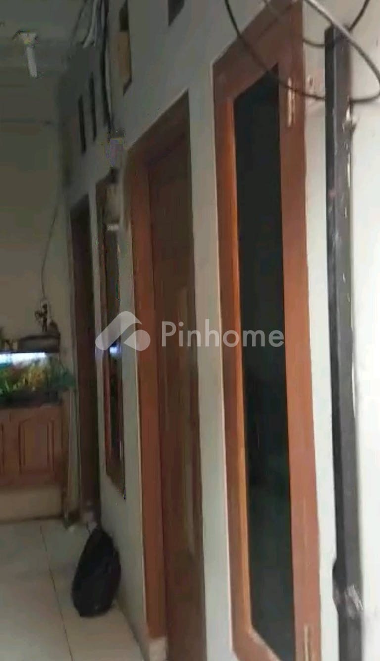 dijual rumah kosan 7 kamar termurah di jalan kramat pulo dalam 2 - 8