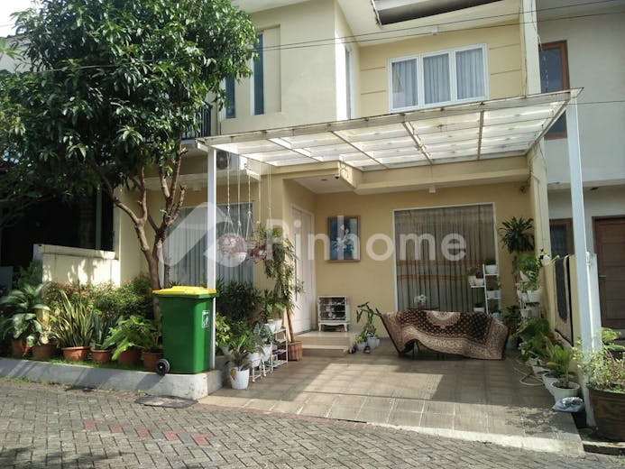 dijual rumah 2 lantai 3kt 129m2 di perumahaan depsos asri - 1