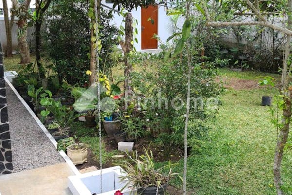 disewakan rumah 2 lantai nyaman dan asri di villa istana bunga - 5