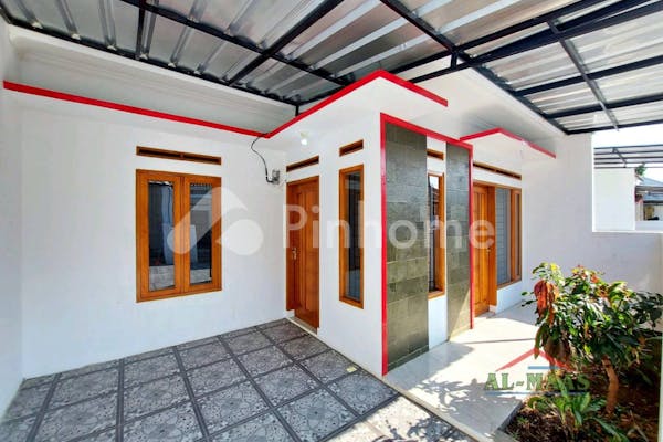 dijual rumah murah bebas disain di bandung di almaas raya - 9