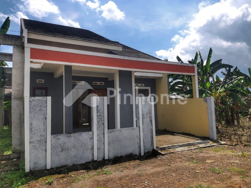 dijual rumah harga terbaik siap huni di perumahan pucang gading - 1