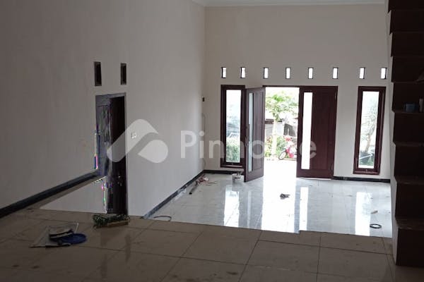 dijual rumah bagus siap huni indah nego di junrejo - 6