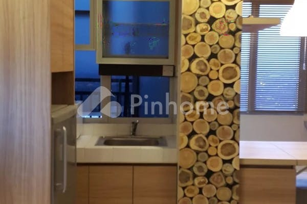 dijual apartemen murah full furnish di sudirman suites - 9