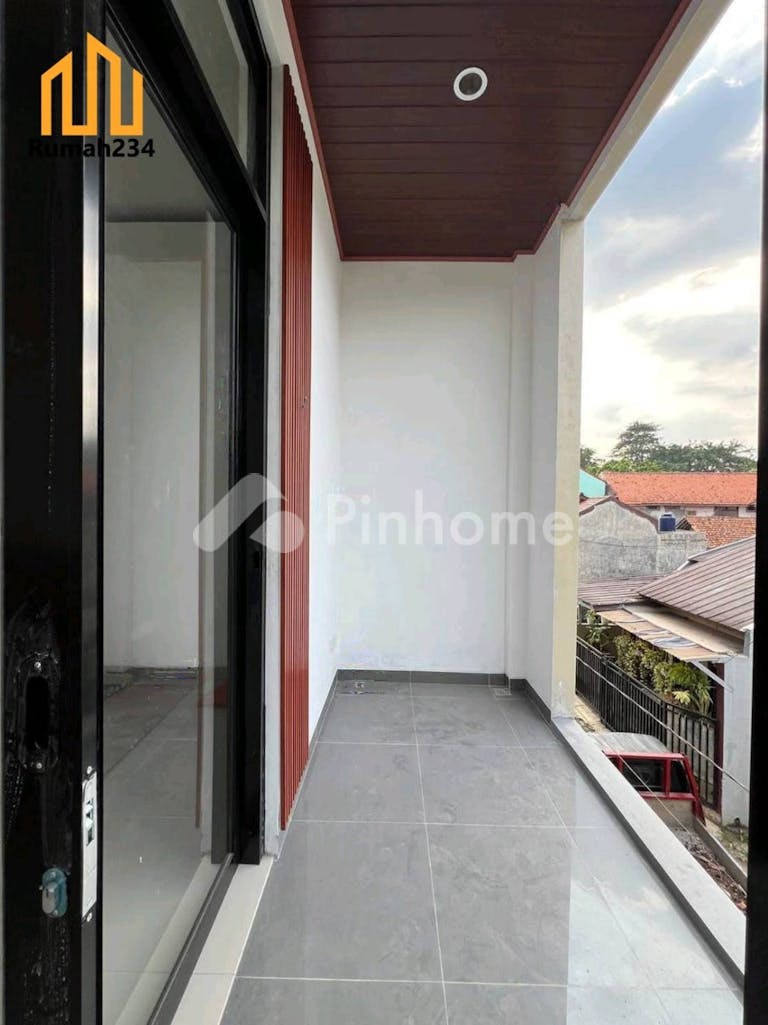 dijual rumah 2 lantai mewah jarang ada di m kahfi 2 - 7