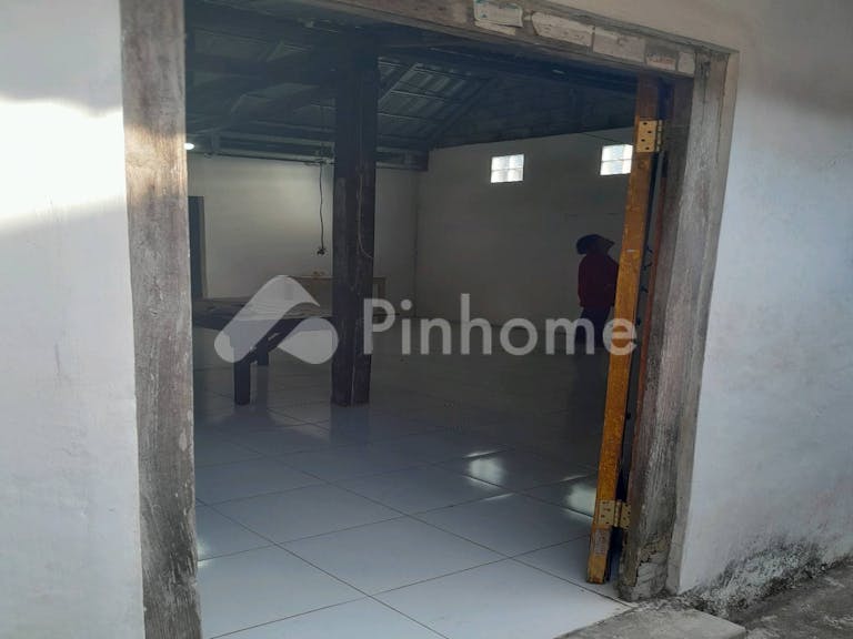 dijual rumah 3kt 110m2 di jalan nogosari lor iii 412 yogyakarta - 5