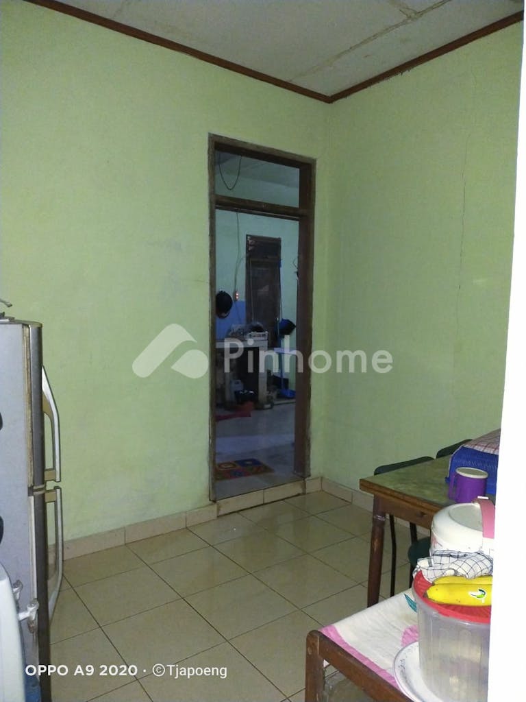 disewakan rumah di kontrakan atau di jual di jln raya pasar kecapi rt02 06 no 129 - 12