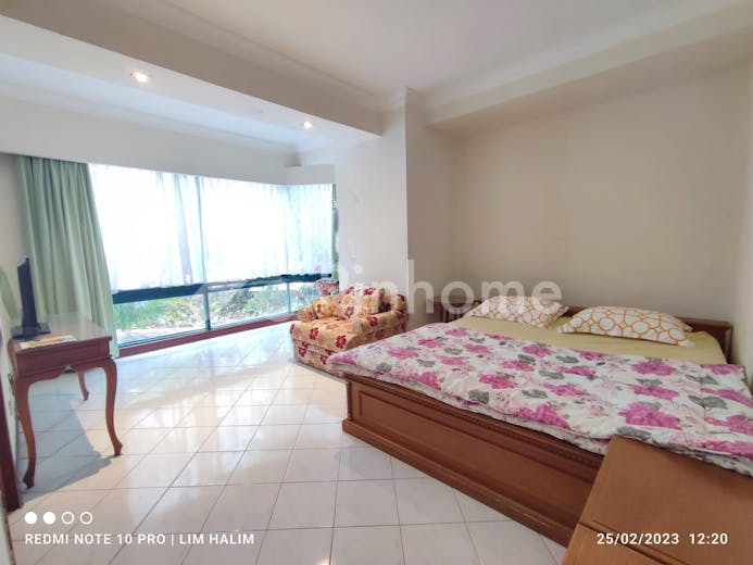 dijual apartemen taman anggrek kondominium full furnished di jual cepat dibawah harga pasaran    3 5 m     kita jual 2 4 m nego sampai jadi - 19