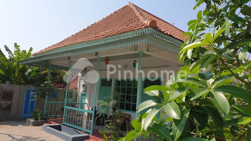 disewakan rumah usaha jalan dinoyo surabaya di dinoyo - 1