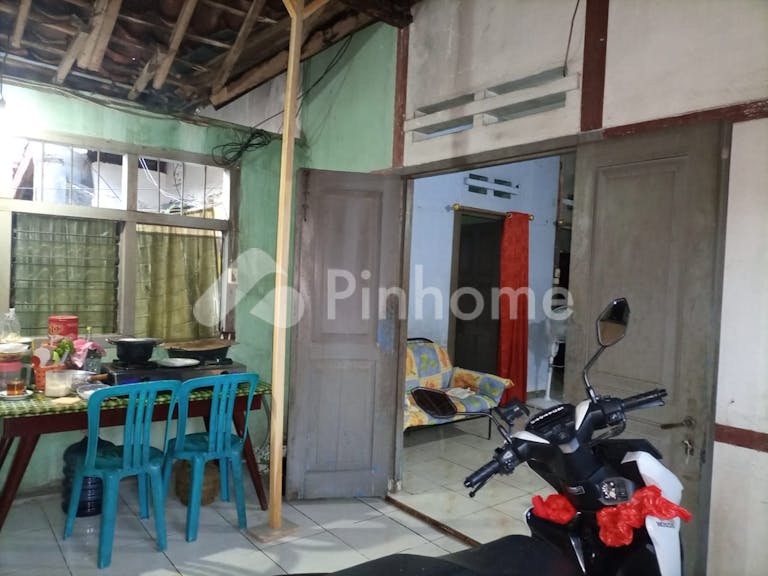 Dijual Rumah Siap Huni Dekat RS di Rungkut Asri Timur - Gambar 4