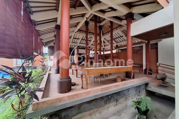 dijual rumah 5kt 1600m2 di jalan pengosekan ubud bali - 12