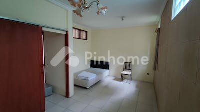 dijual rumah siap pakai dekat indogrosir di jl  cimuncang - 3