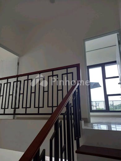 dijual rumah exclusive di curug karawaci di diklat pemda karawaci - 15