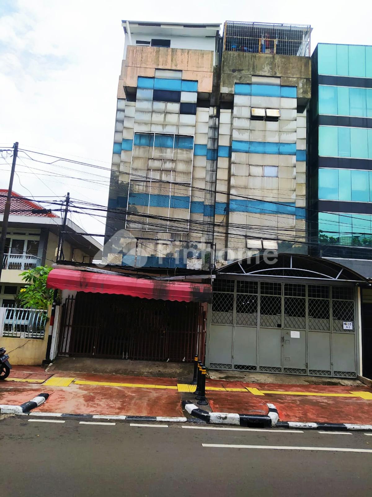 Disewakan Ruko Lima Lantai Lokasi Strategis di Jl. Bungur Besar Raya - Gambar 1