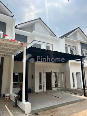 dijual rumah 3kt 64m2 di lengkong wetan bsd city - 1