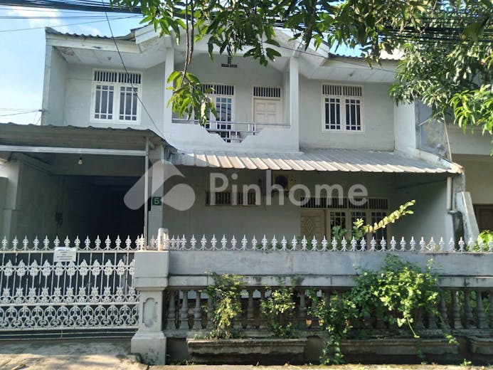 dijual rumah 2 lantai lokasi bagus di jl  al barkah - 1