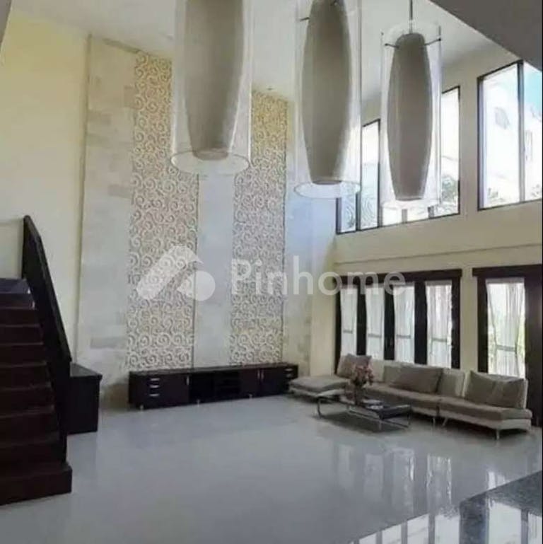 Dijual Rumah Mewah Minimalis 2 Lantai Siap Pakai di Jl. Tukad Badung - Gambar 4