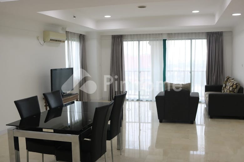 disewakan apartemen terawat 3 bedrooms di bukit golf pondok indah  di pondok pinang - 1