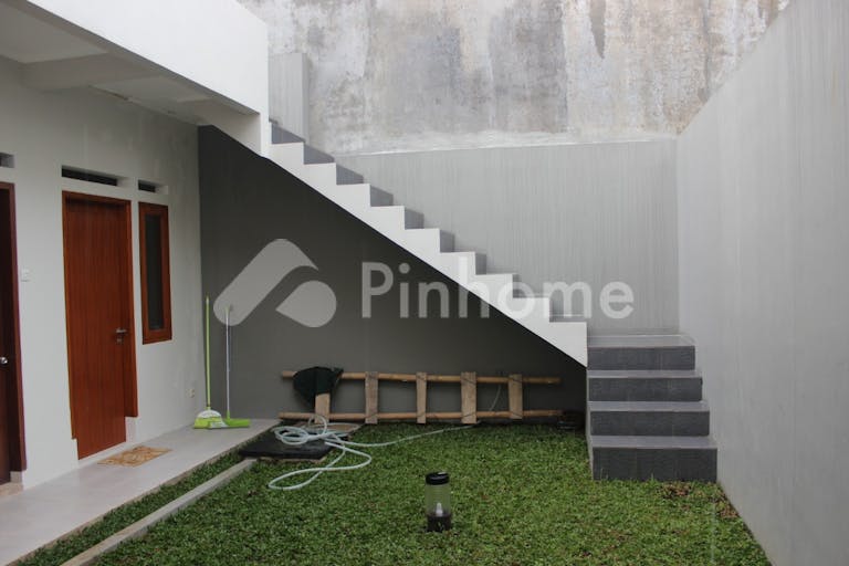 dijual rumah minimalis siap huni di gegerkalong hilir - 4