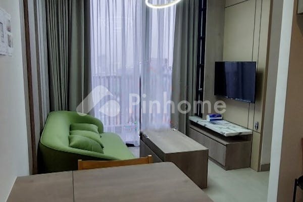 disewakan apartemen full furnished 3 br di fatmawati city center - 1
