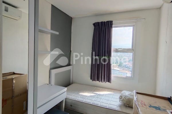 disewakan apartemen 2 bed room  furnished  bagus di apartemen parahyangan residence - 4