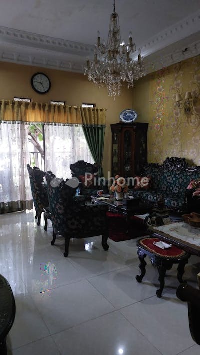 dijual rumah di aralia harapan indah bekasi di medansatria  medan satria - 2