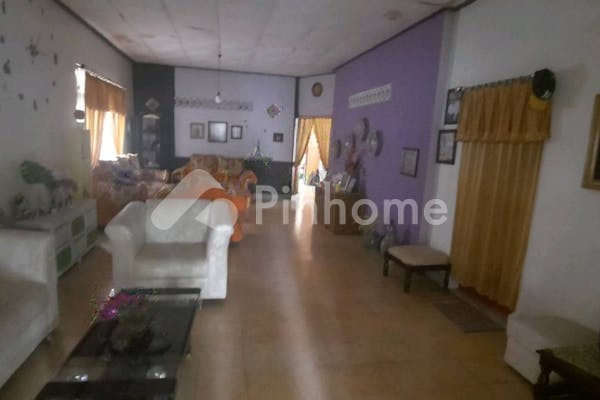 dijual rumah strategis   asri di jl  dr  sutomo no 22 kota palu - 3