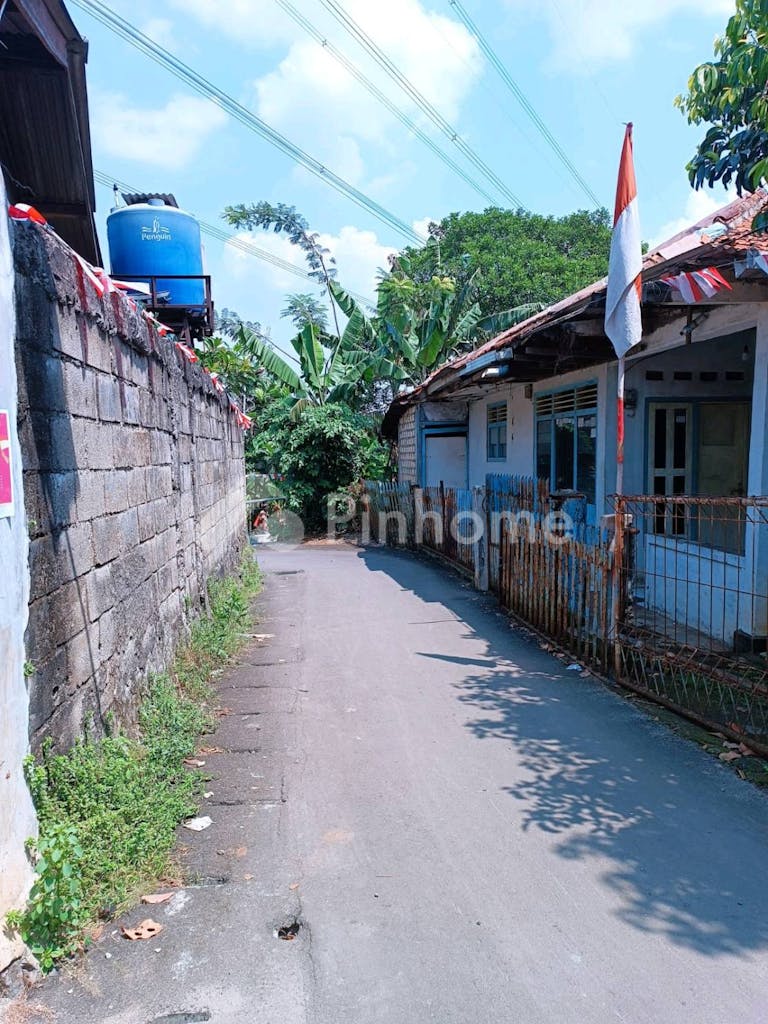 disewakan rumah petakan di depan terminal jatijajar di jalan raya bogor km  37 desa sukamaju kec  cilodong  depok - 7