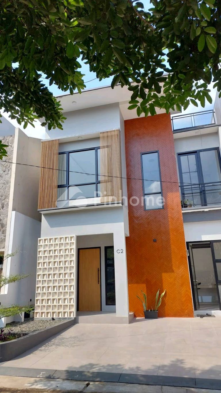 dijual rumah di jalan kedondong - 1