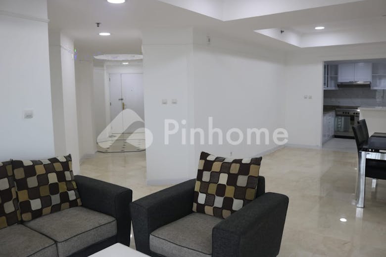 disewakan apartemen terawat 3 bedrooms di bukit golf pondok indah  di pondok pinang - 22