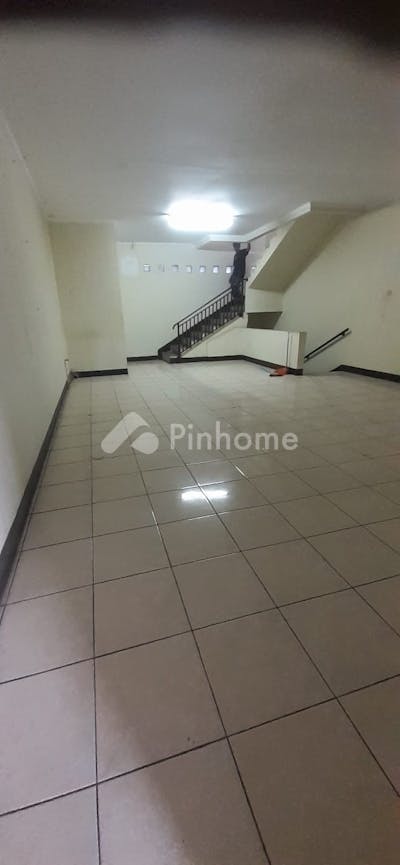 dijual ruko 240m2 di ruko kurdi regency - 4