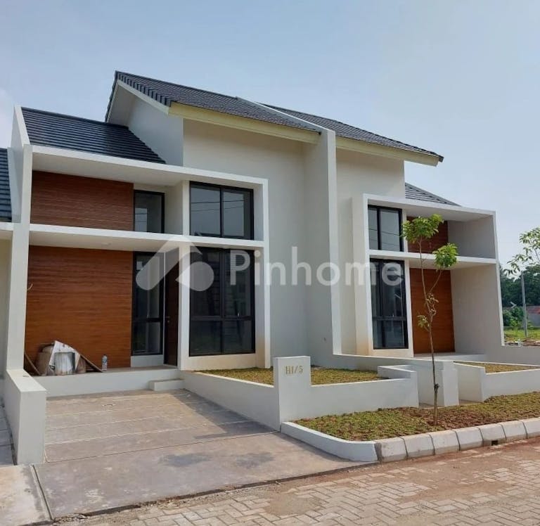 dijual rumah baru cuma 2 5 juta bisa punya rumah tanpa dp   free semua biaya nempel jalan raya di jl  raya kemang  bogor - 1