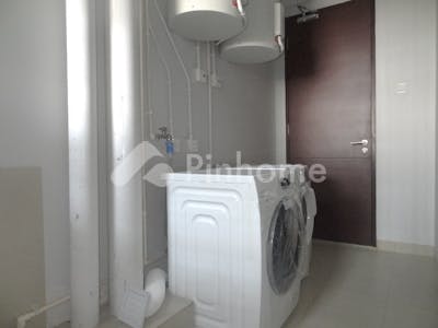 dijual apartemen 3 kamar fasilitas terbaik di casa domaine  jl  k h mas mansur - 3