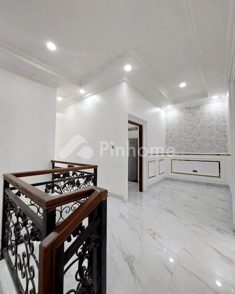 dijual rumah murah classic modern di jagakarsa jakarta selatan - 8