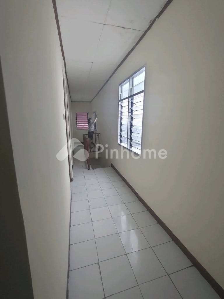 disewakan rumah 2 lantai di kartini jakarta pusat di jalan kartini 9 dalam no  4  jakarta pusat - 10