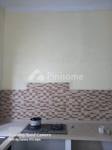 dijual rumah siap huni dekat rs di jl angelonia - 5