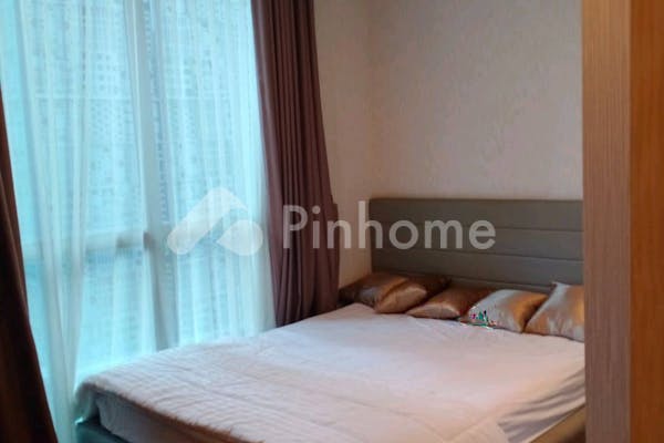 dijual apartemen 3br  furnished di residence 8 senopati - 18