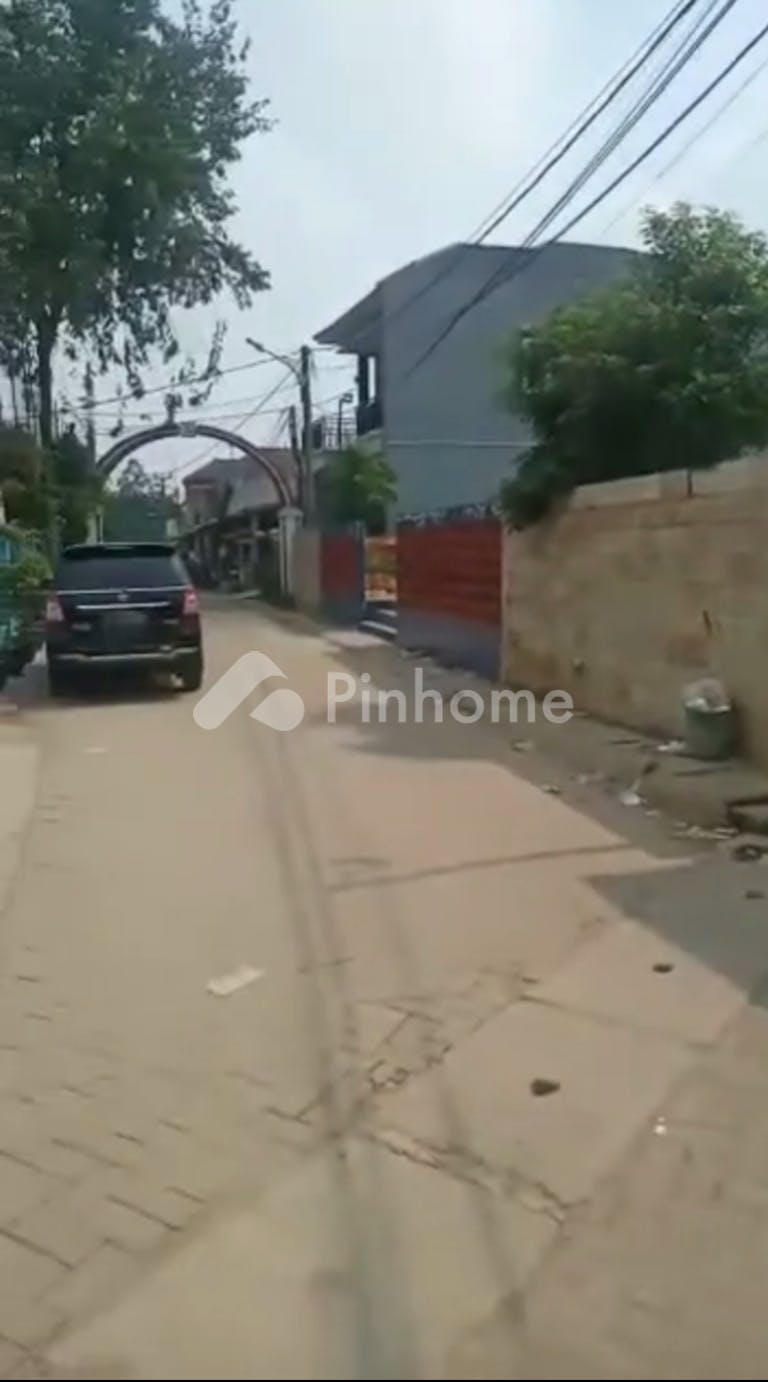 dijual rumah kampung full renov strategis di jalan panunggangan barat 1 - 7