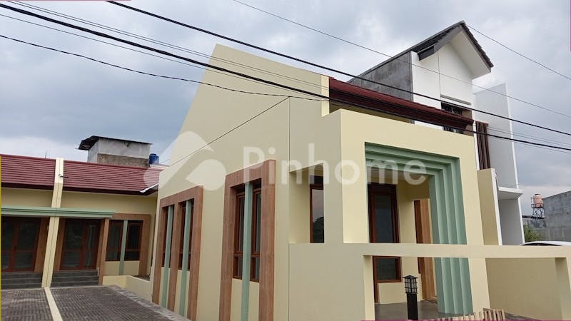 dijual rumah sudut gress jarang ada di cisaranten kulon dkt antapani bandung 104a13 - 3