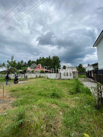 dijual rumah di jl  pedusan - 6