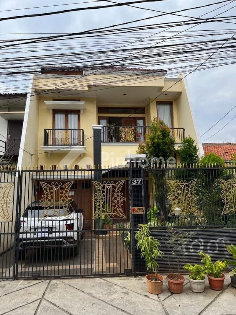 dijual rumah siap pakai di kemanggisan - 1