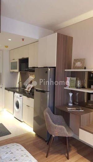 dijual apartemen studio siap pakai di apartment landmark residence - 4