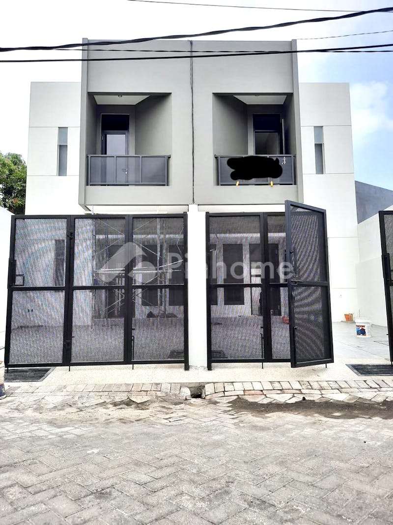 dijual rumah dekat sma 3 siap pakai di jalan lebak arum - 1