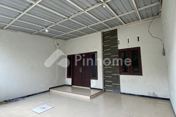 dijual rumah siap huni di perum surya residence sidoarjo dukuh tengah buduran - 3