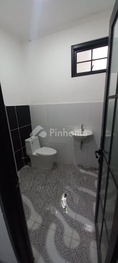 dijual rumah baru di jln alam elok  view hotel intercontinental di pondok pinang - 32