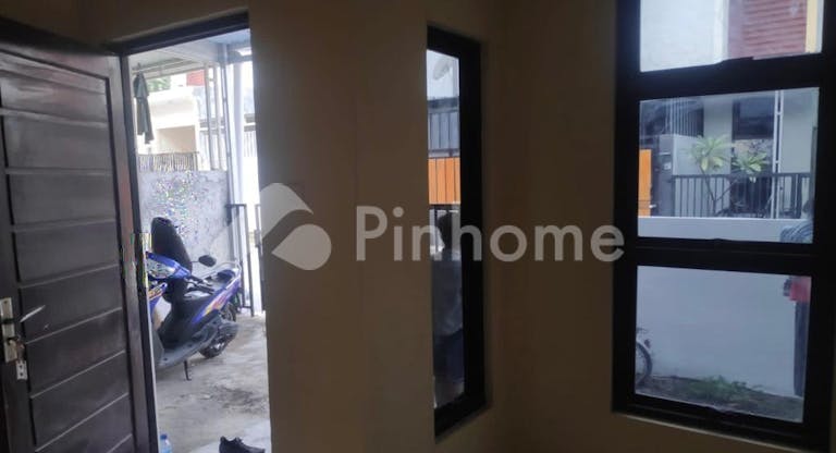 disewakan rumah perum residence 9 mojosongo di jl  puntadewa - 6